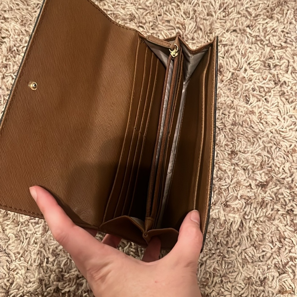 MK wallet - Picture 2 of 2